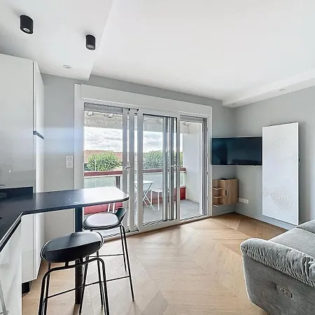 A Proximite Des Plages *